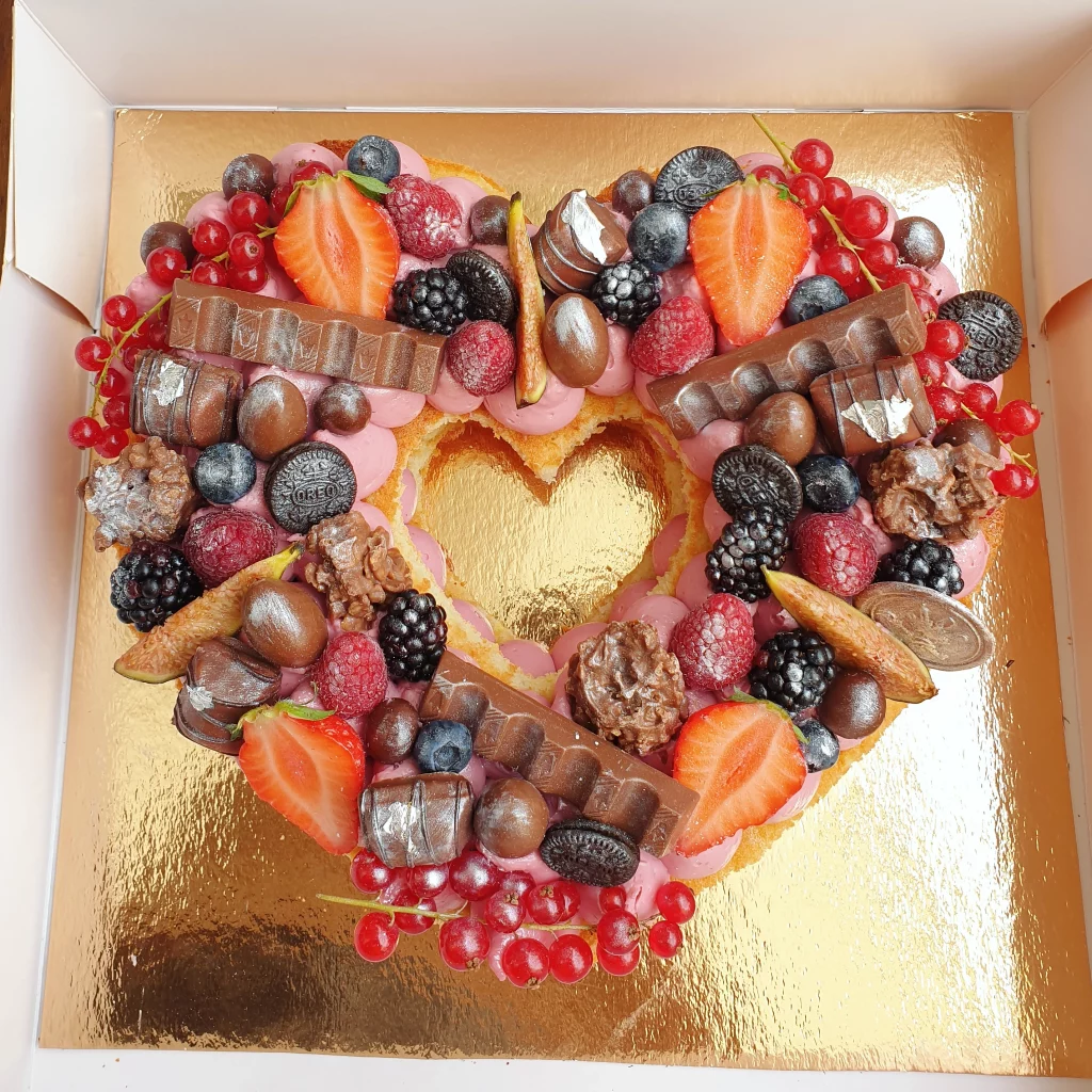 Pâtisserie Nanette Heart cake Provins